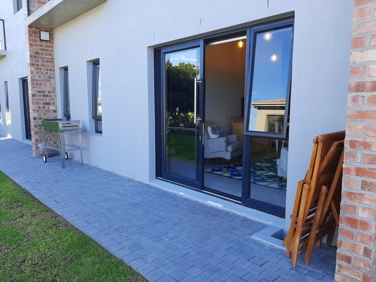 Black Eagle Self-Catering Accommodation, Hermanus Εξωτερικό φωτογραφία