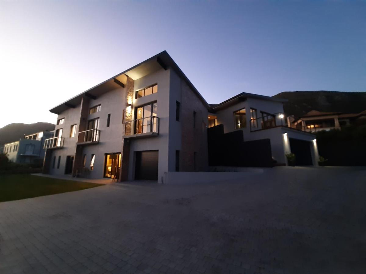 Black Eagle Self-Catering Accommodation, Hermanus Εξωτερικό φωτογραφία